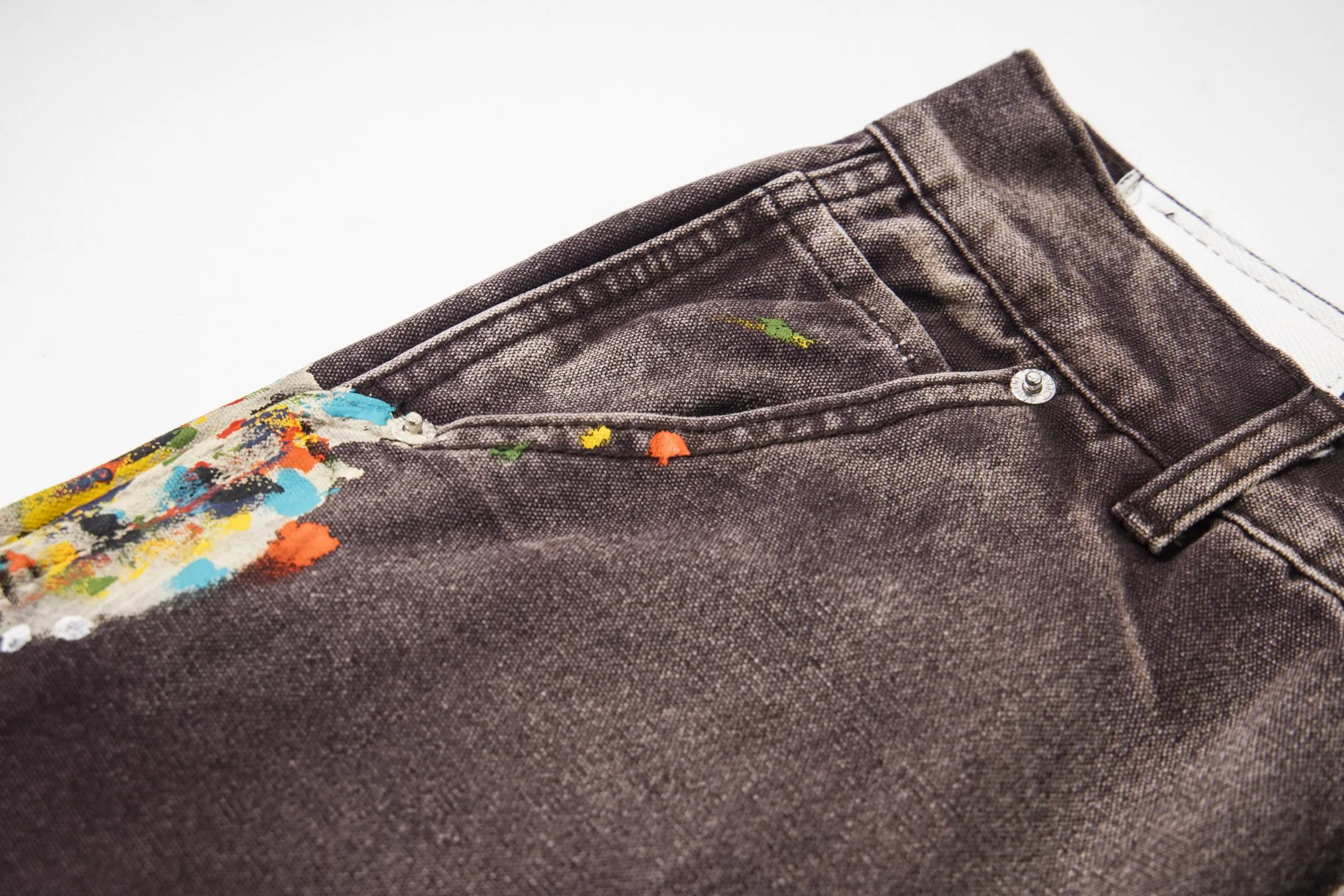 #8175 P250💰 GALLERY DEPT American retro splash-ink splicing micro-horn logging overalls raw-edged jeans - Original purchase and pattern making to truly restore the ultimate texture of Vintage - Original hardware accessories, washed and other elevators, QR code analysis are all purchased from the original factory, high degree of restoration, welcome to compare with a certain product ~ - Three-dimensional version Loose and comfortable, not picky about the figure, taller and slimmer, factory Seiko, original factory quality control, same style for men and women, can be matched with couples Versatile recommendation: must-have jeans for all seasons Size: S-XXL (28-36)